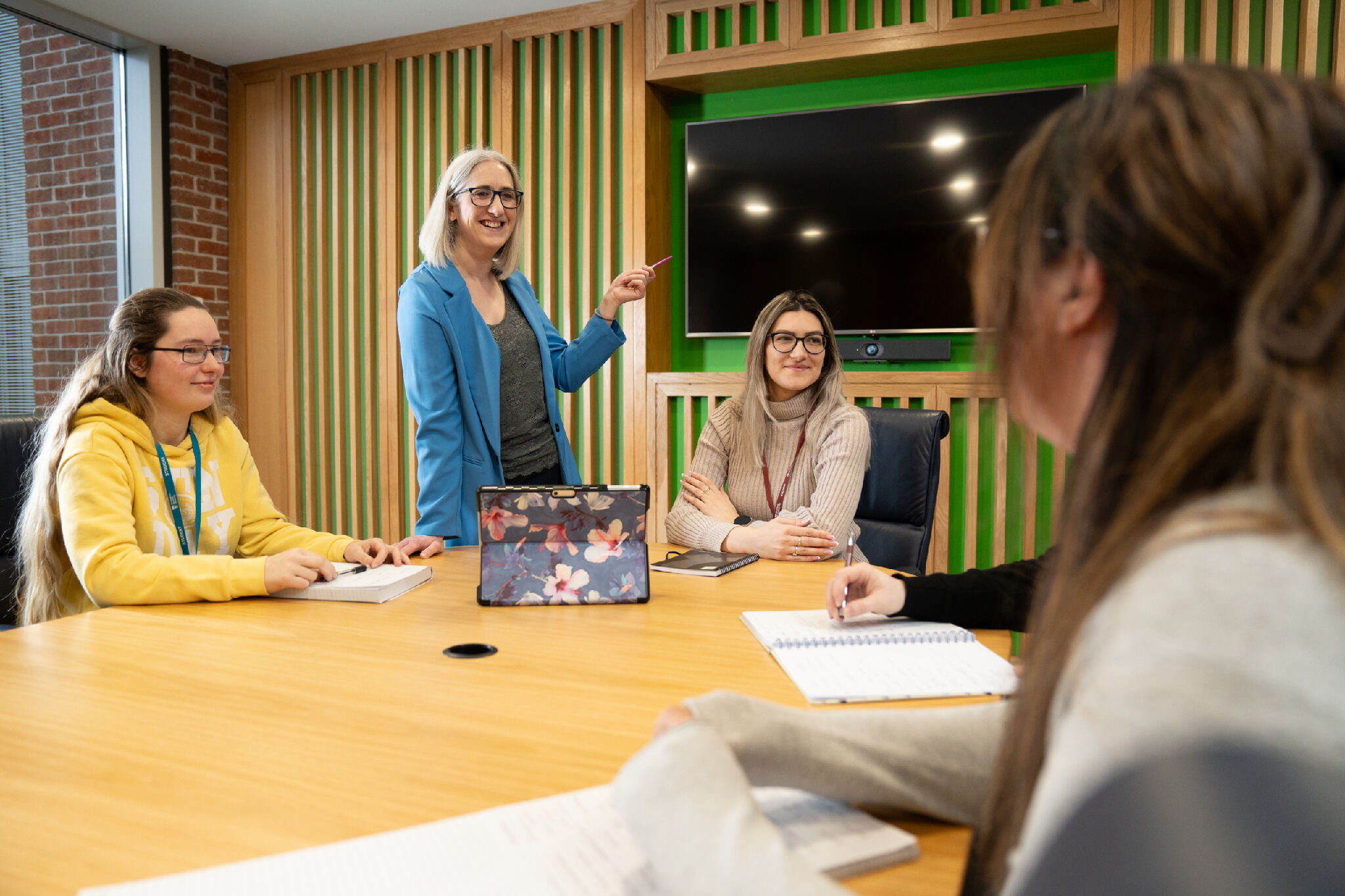 Students being to taught on the MBA course